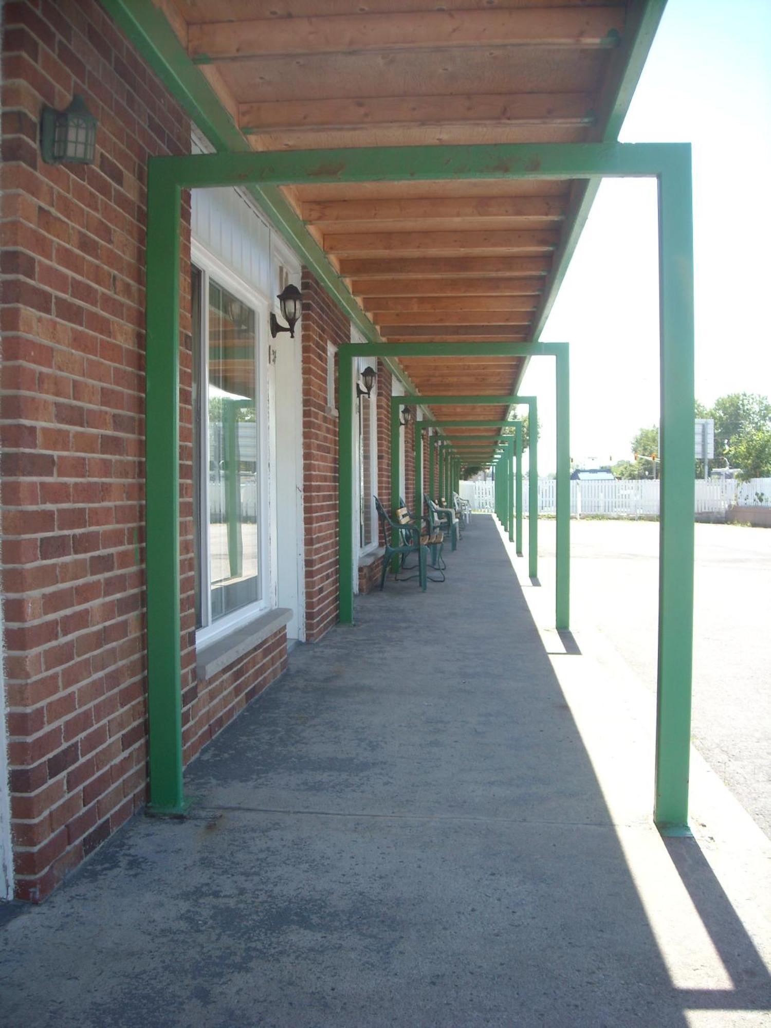 Motel Montreal Notre-Dame-de-l'Ile-Perrot Bagian luar foto