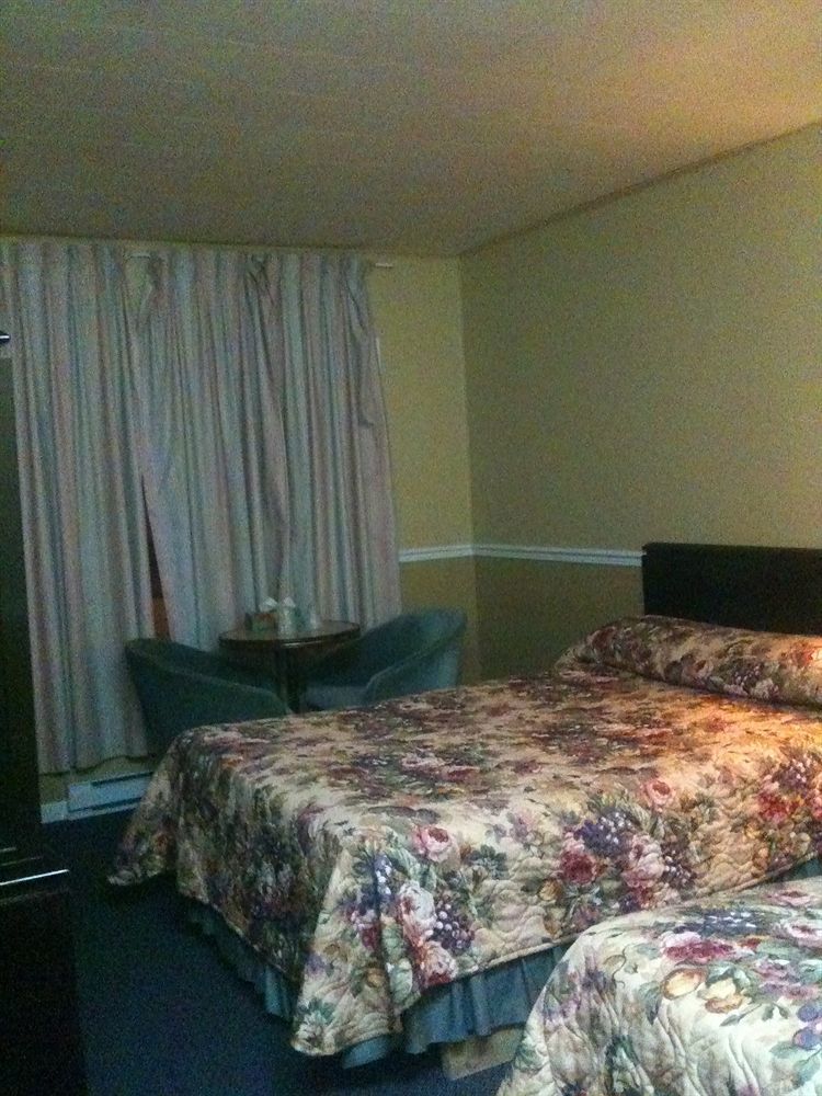 Motel Montreal Notre-Dame-de-l'Ile-Perrot Bagian luar foto